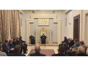 The Catholicos of All Armenians confirmed in the meeting with ARF representatives that the Church and the spiritual class will continue their mission of saving souls and protecting the nation.