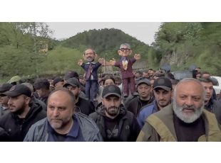 Տավուշից քայլերթով հանրահավաքի մասնակիցները հասել են Երևան