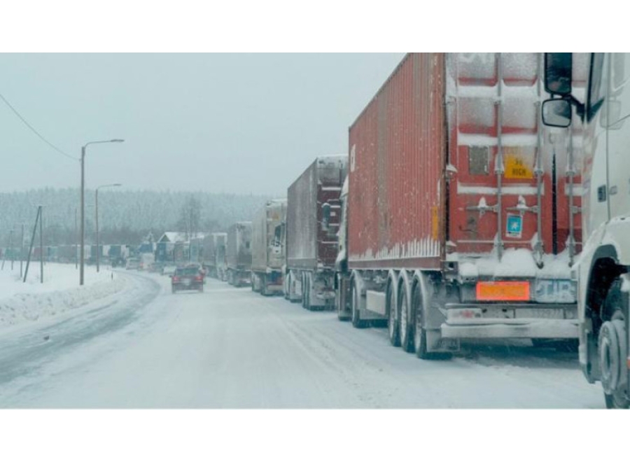 Stepantsminda-Lars highway is closed for all types of vehicles