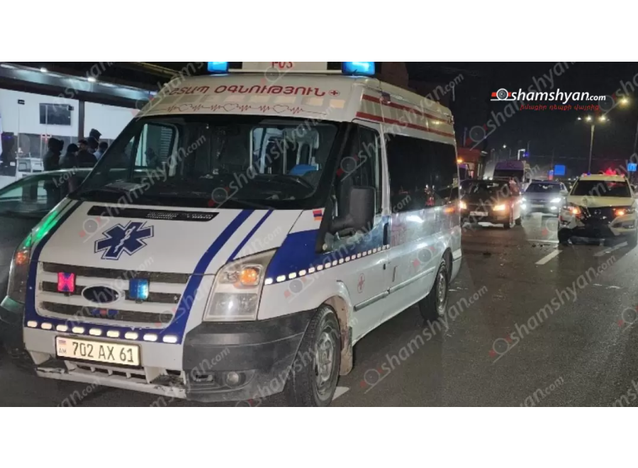 Արգավանդում բшխվել են «Արմավիր» բժշկական կենտրոնի շտապօգնության ավտոմեքենան և «Nissan Rogue»-ը